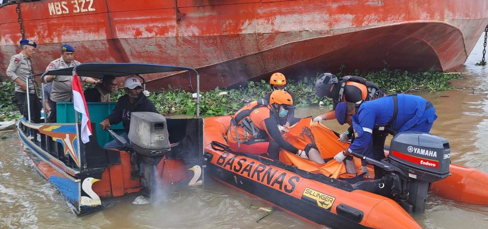 2 Hari Hilang, Bocah Perempuan Tenggelam di Sungai Musi Akhirnya Ditemukan Tak Bernyawa
