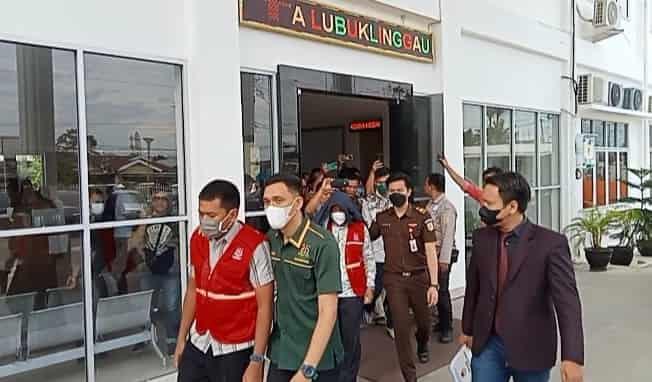 5 Orang Ditahan Terkait Korupsi Dana Hibah Bawaslu Muratara