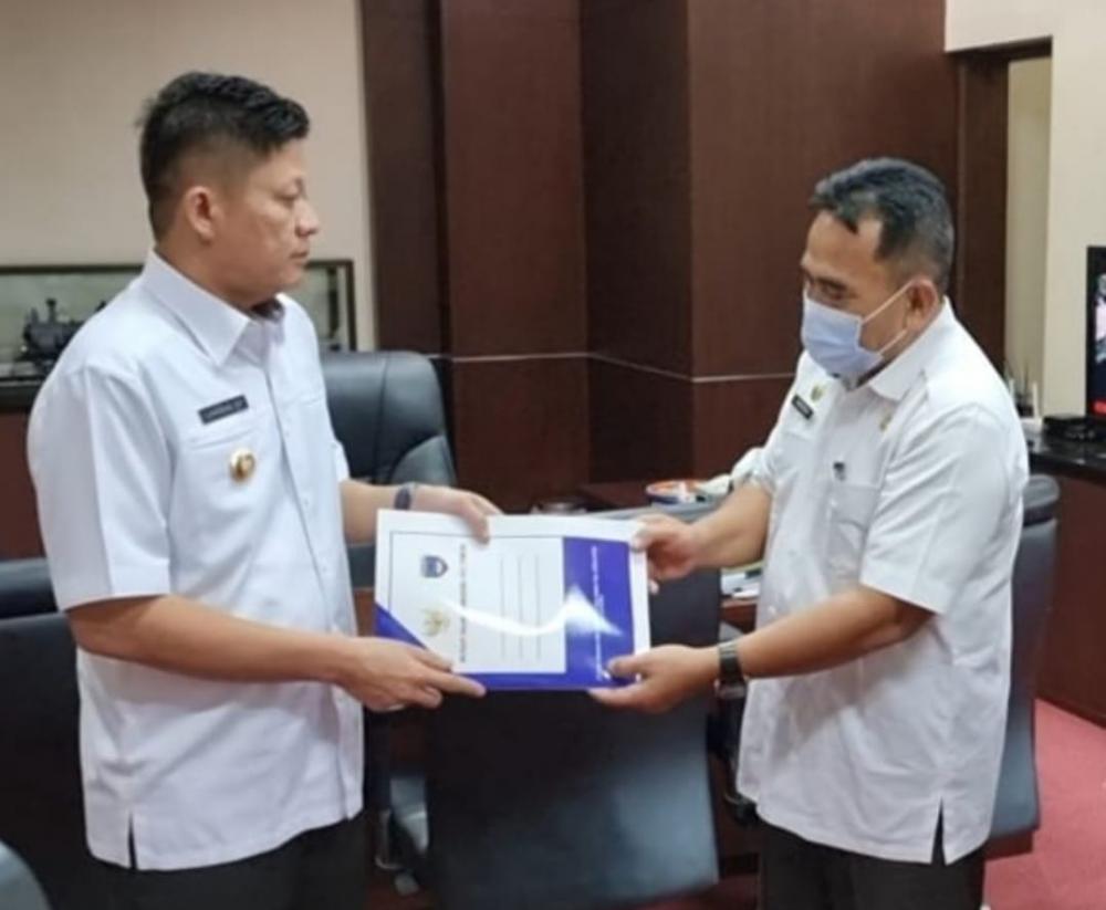 Bupati Enos Minta Pelaku Penyiraman Air Keras Guru TK Segera Ditangkap