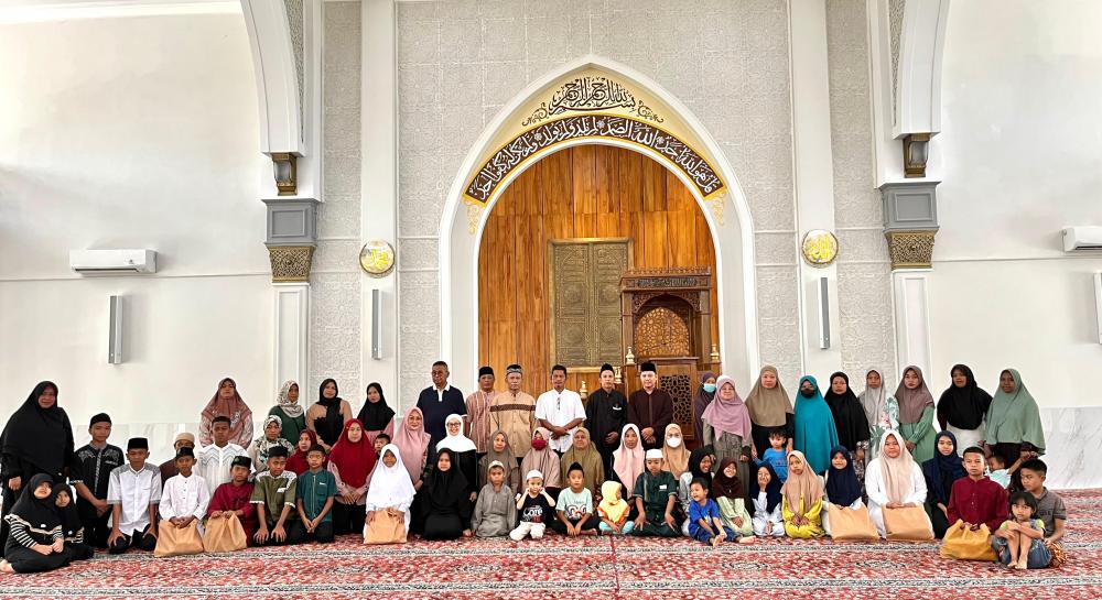 DKM Masjid Al Abduh Santuni 34 Anak Yatim, Wujud Nyata Kepedulian Sosial