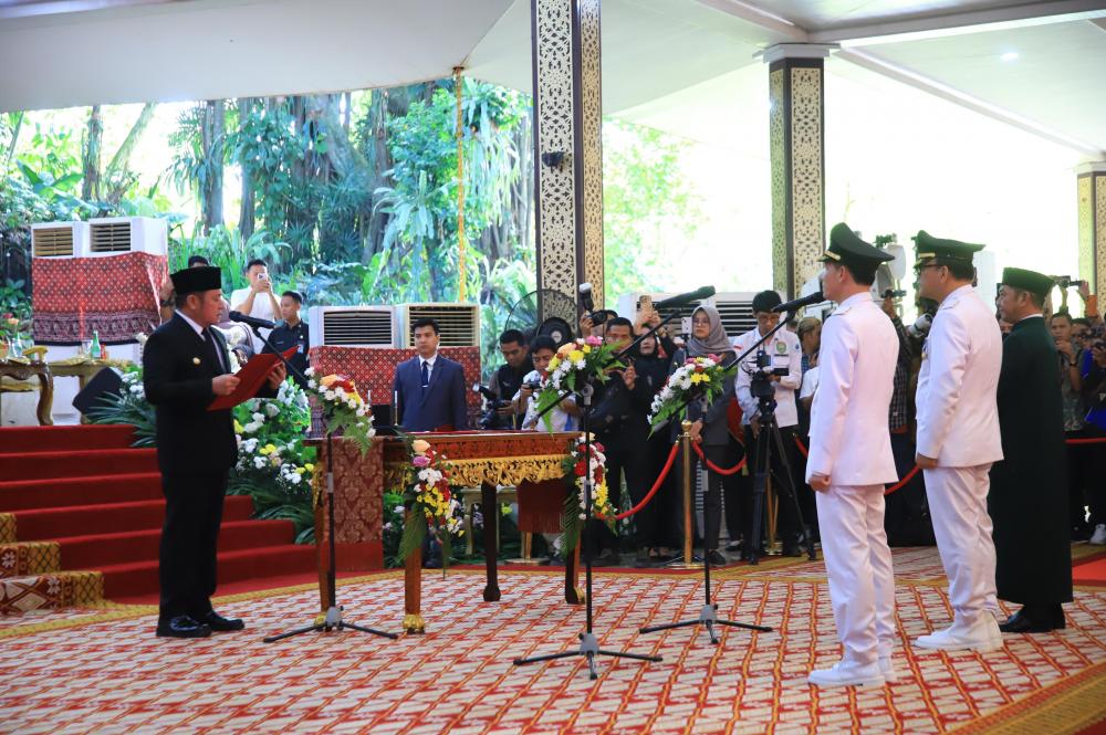 Disaksikan Tiga Menteri, Herman Deru Lantik Joncik-Arifai sebagai Bupati dan Wakil Bupati Empat Lawang