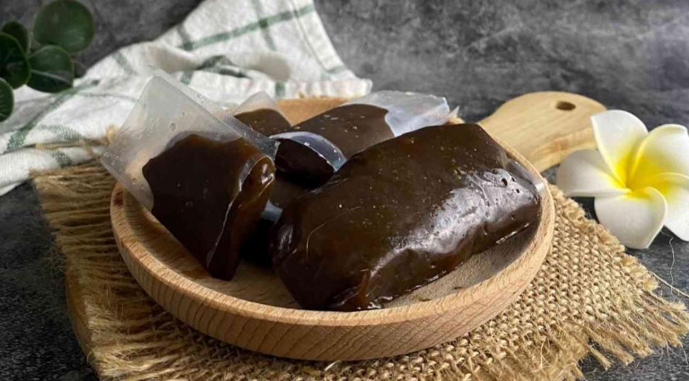Dodol, Panganan Khas Sumsel di Festival Sriwijaya