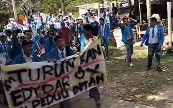 Dugaan Korupsi hingga Pelecehan Seksual, Ribuan Siswa SMKN 1 Indralaya Selatan Demo Minta Kepala Sekolah Dicopot