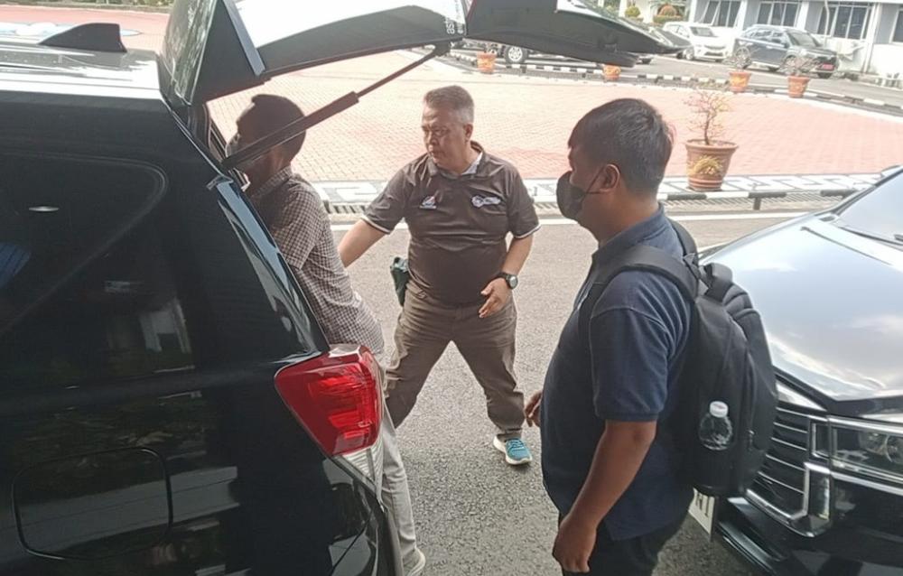 Dugaan Suap Pengadaan Disdikbud Muara Enim, KPK Geledah 4 Lokasi Selama 11 Jam dan Amankan Sejumlah Dokumen