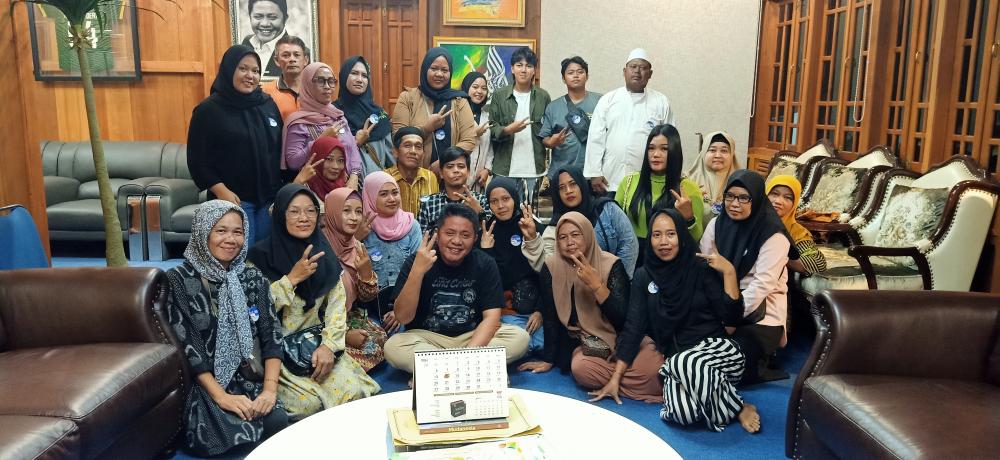 Emak Emak Sako Dukung Herman Deru Gubernur Sumsel 2 Periode