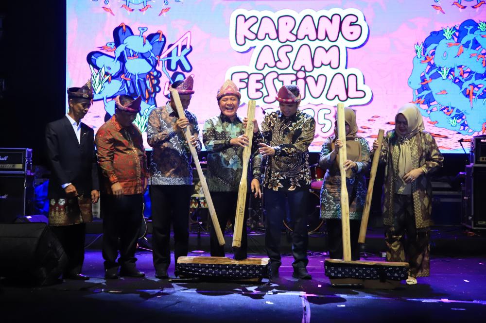 Gubernur Herman Deru Jadikan Karang Asam Festival Sebagai Benteng Kearifan Lokal di Sumsel