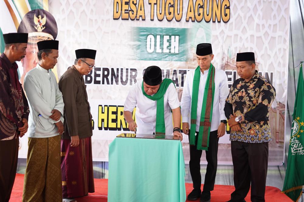 Gubernur Herman Deru Resmikan Masjid Agung Al-Huda Desa Tugu Agung  Lempuing OKI