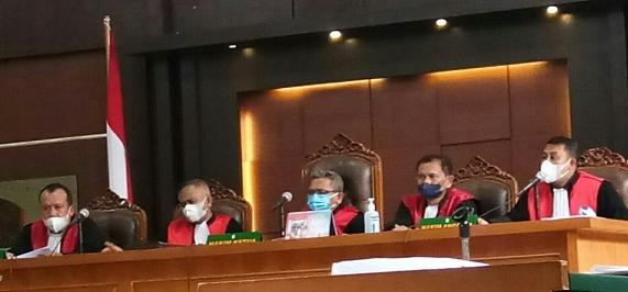 Hakim : Kenapa Direktur Kontraktor Masjid Sriwijaya Belum Diproses Hukum