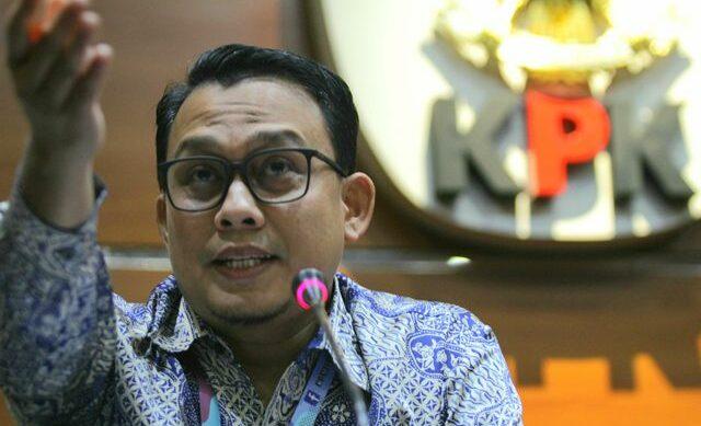 Hari ini Penyidik KPK Kembali Periksa Sri Eliza Ibunda Bupati Muba Nonaktif DRA