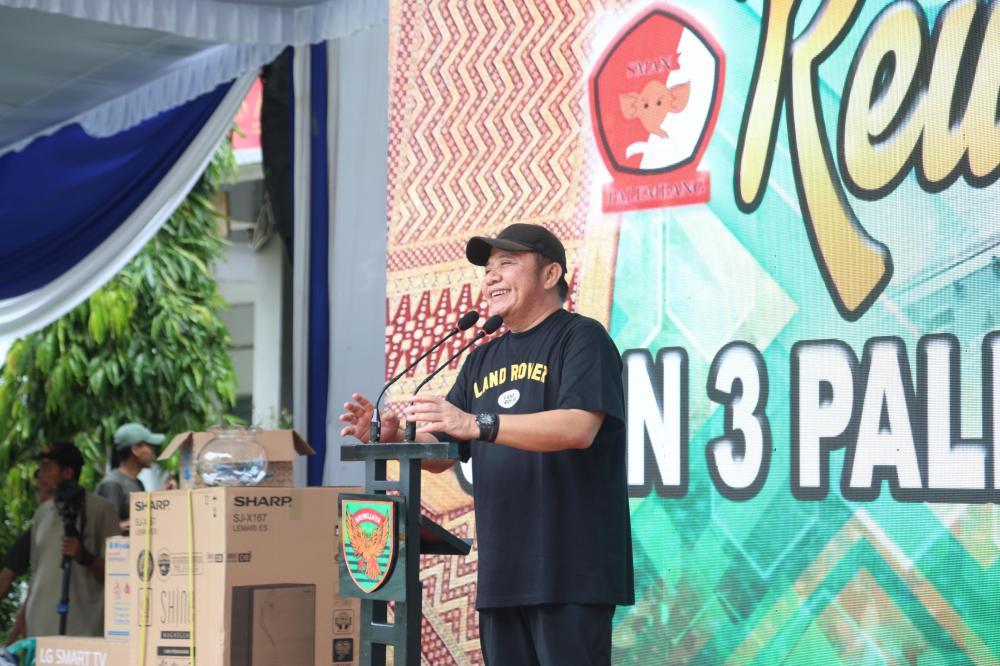 Herman Deru Titip Pesan Ketua Baru IKA SMANTA: Tingkatkan Keakraban Tanpa Pandang Status dan Kasta