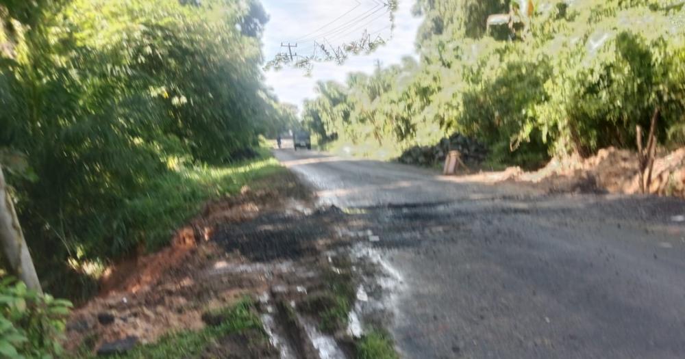 Jalan Penghubung Antar Kabupaten Amblas Akibat Longsor, Akses Desa Suka Maju Kabupaten OKU Putus Total