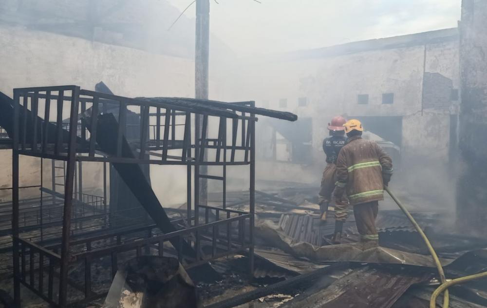 Kebakaran Asrama Putra Ponpes Al Furqon Prabumulih, Puluhan Lemari dan Kasur Hangus Terbakar