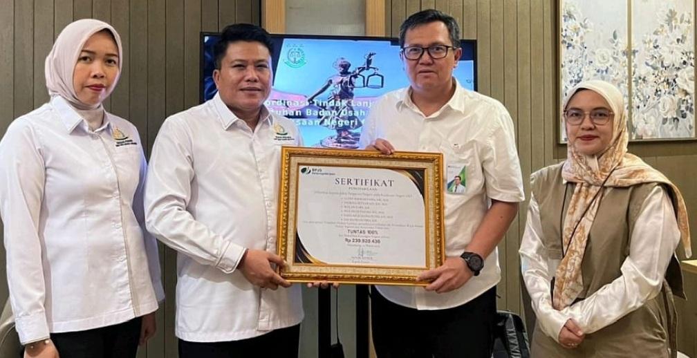 Kejari OKI Raih Penghargaan BPJS Ketenagakerjaan, Berhasil Wujudkan 100 Persen Kepatuhan Jaminan Sosial Jasa Konstruksi