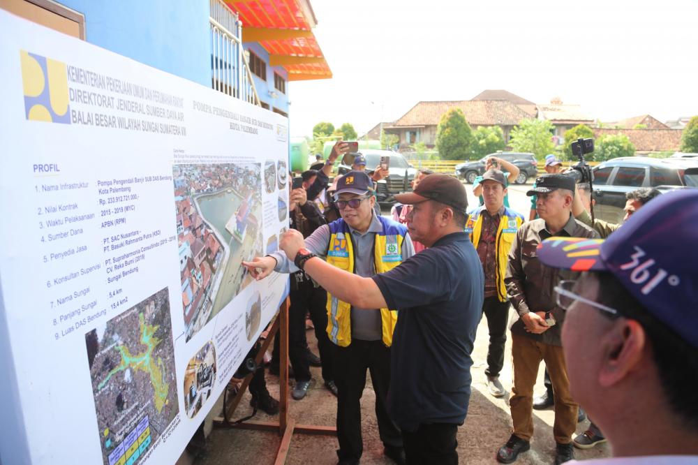 Kolaborasi Atasi Banjir, Gubernur dan Wali Kota Tinjau Stasiun Pengendali Banjir Sungai Bendung Palembang