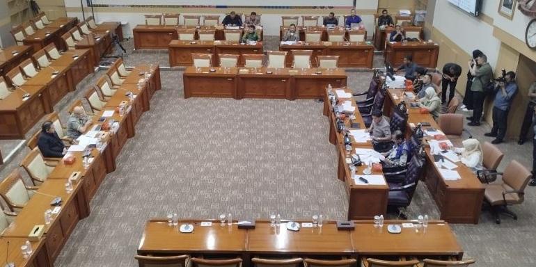 MK Putuskan Pemisahan Pemilu: Masa Jabatan DPRD Tak Bisa Diperpanjang