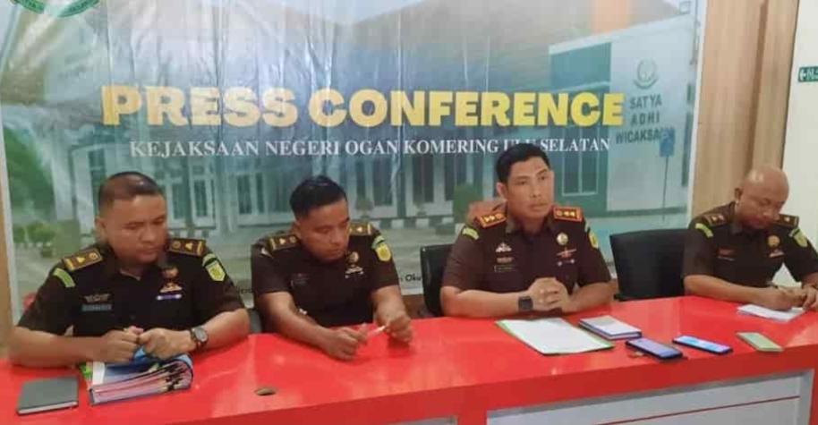 Mantan Kadis dan Bendahara DLH OKU Selatan Tersangka Korupsi Sampah