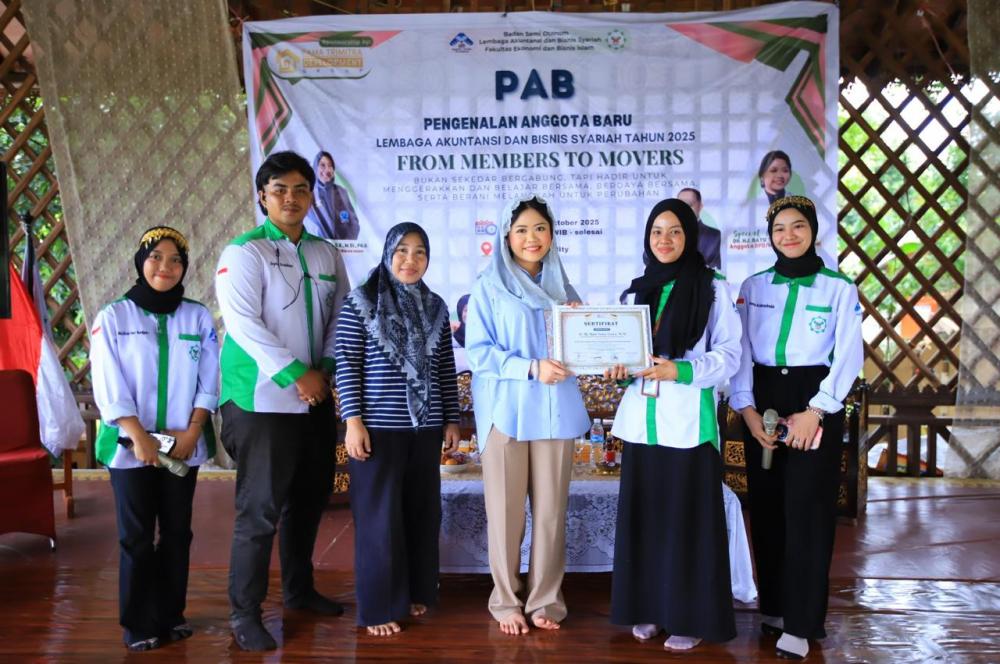 Menjadi narasumber PAB LABS UIN Raden Fatah, dr. Ratu Tenny Leriva: Mahasiswa harus adaptif di era kompetitif