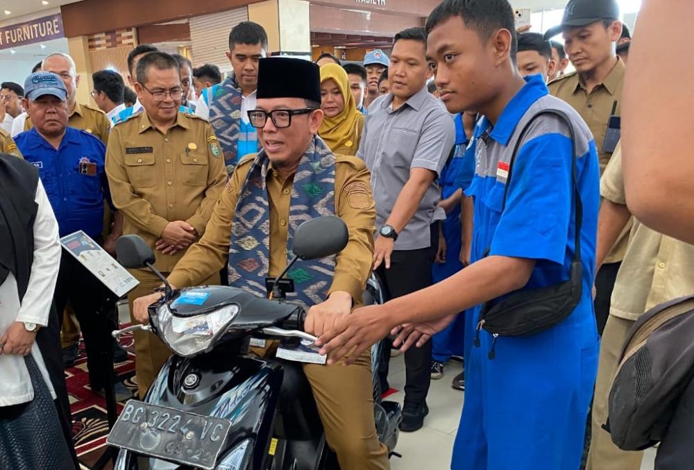 SMKN 3 OKU Berinovasi Buat Motor Listrik, Bupati Teddy: Kebanggaan di Level Nasional dan Internasional