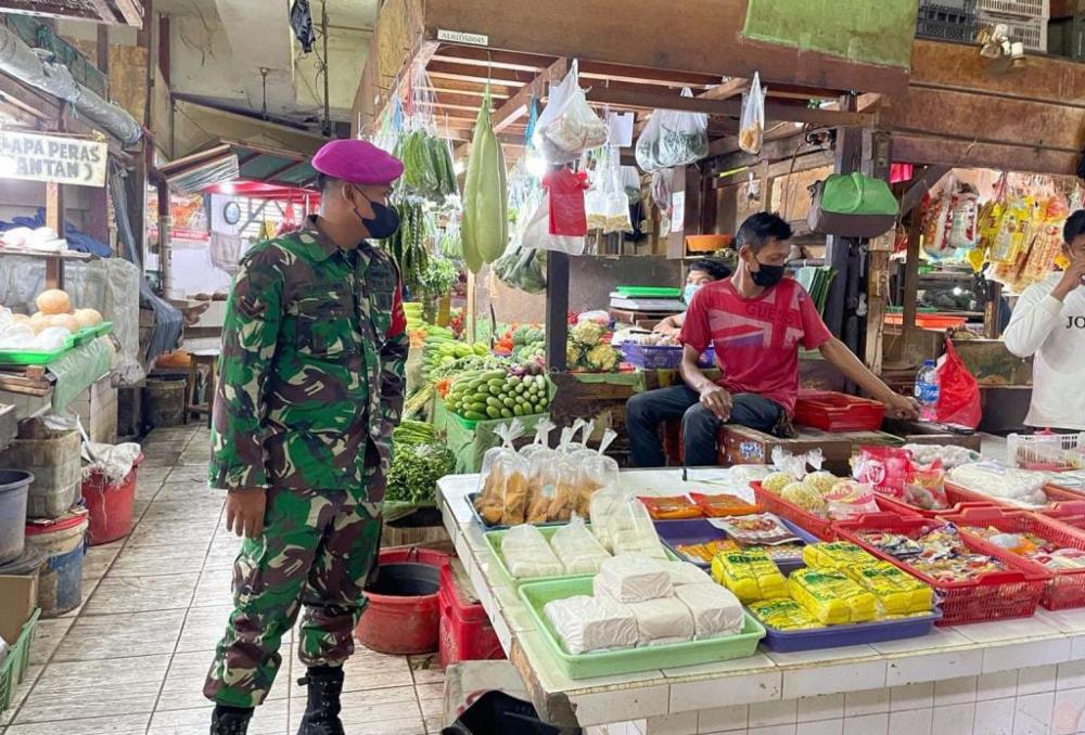 Satgas PPKM Prajurit Yon Zeni 1 Mar Laksanakan Sosialisasi