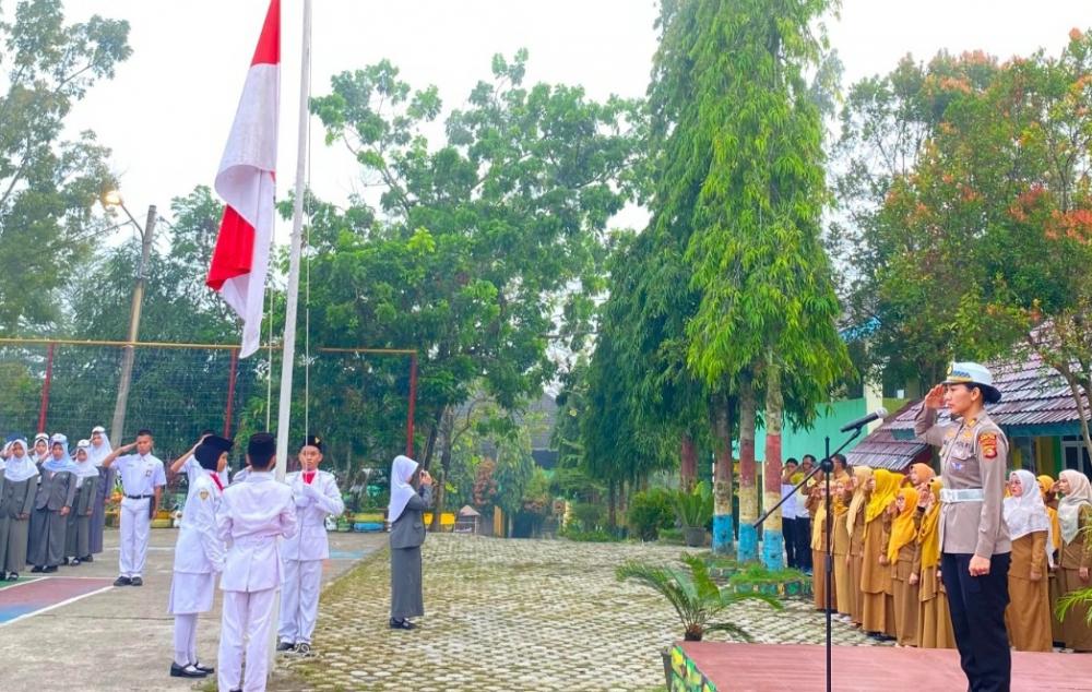 Satlantas Polres Muara Enim Tanamkan Budaya Tertib Lalu Lintas di Kalangan Pelajar, Edukasi Keselamatan Digelar di SMKN 1 Muara Enim