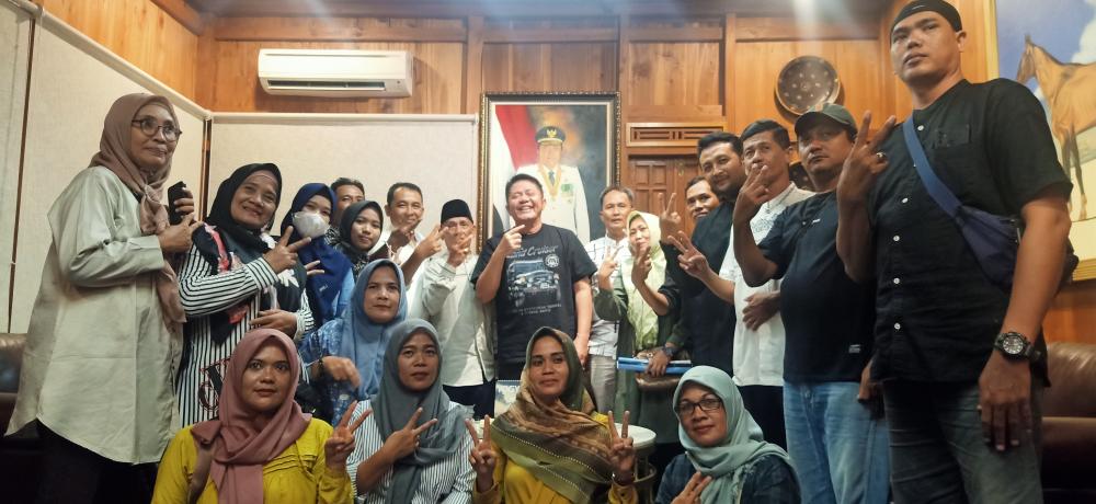 Satu Hati HD Gubernur Ku Siap Muluskan Langkah Herman Deru 2 Periode