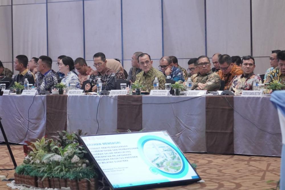 Sekda Sumsel Edward Candra Hadiri  Rakor Pemerintahan se-Sumatera Bahas Kamtibmas dan Arahan untuk Kepala Daerah