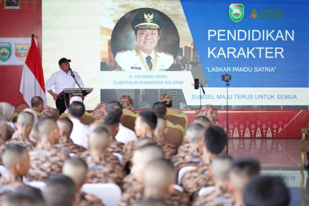 Siapkan Generasi Tangguh Hadapi Indonesia Emas 2045, Herman Deru Gembleng Siswa Melalui Pendidikan Karakter