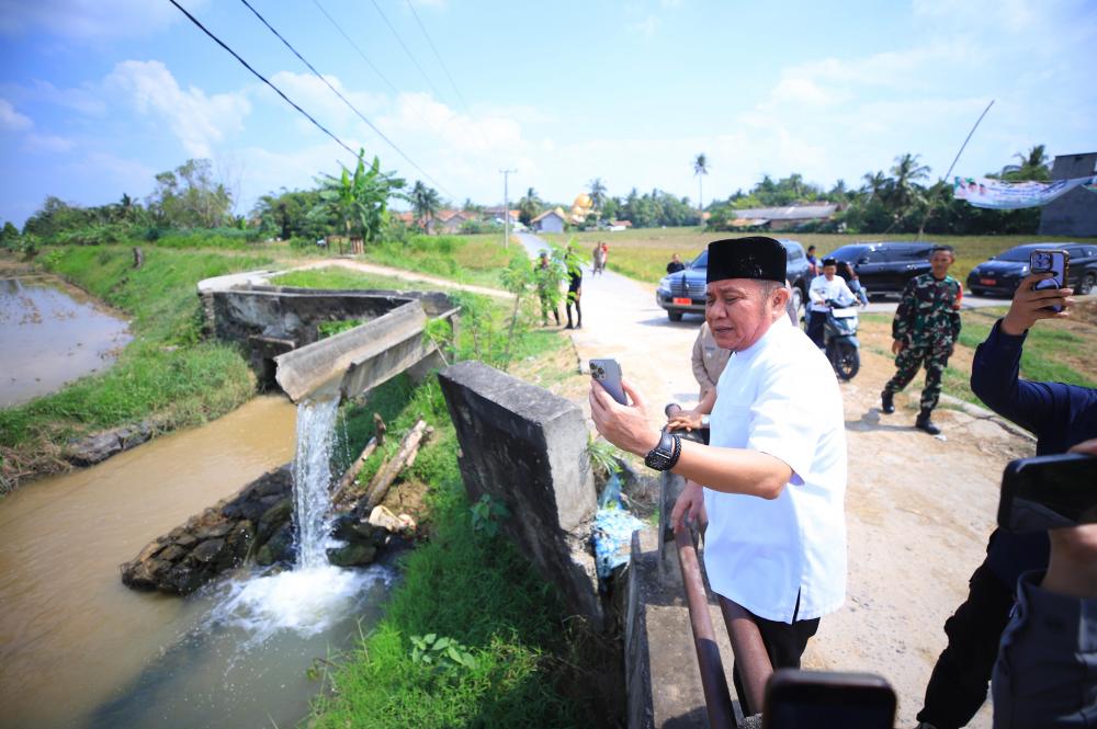 Temukan Irigasi Putus di OKU Timur, Gubernur Herman Deru Tindak Cepat  Video Call Kepala BBWS Sumatera VIII
