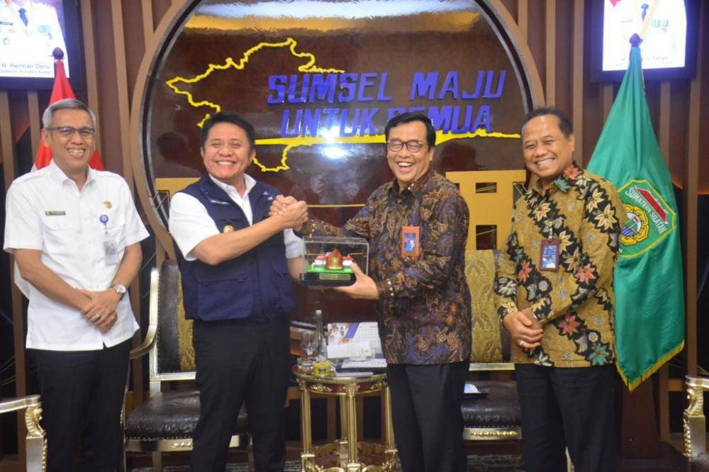 Terima Audiensi Pimpinan PT Pupuk Indonesia (Persero), Herman Deru Sampaikan Keluhan Para Petani