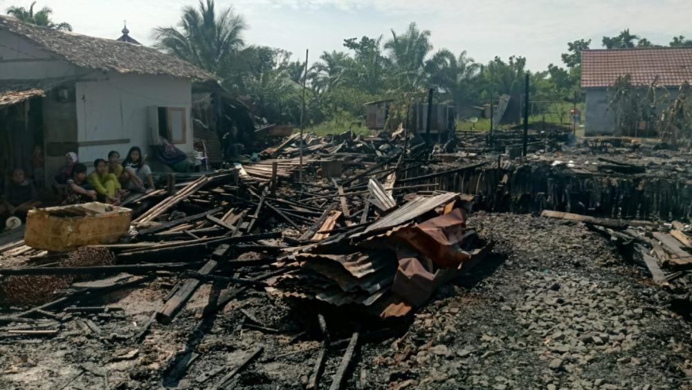 Tidak Ada Korban Jiwa, Kebakaran Hanguskan Delapan Rumah di Sungai Lilin Musi Banyuasin, Api Diduga Korsleting Listrik