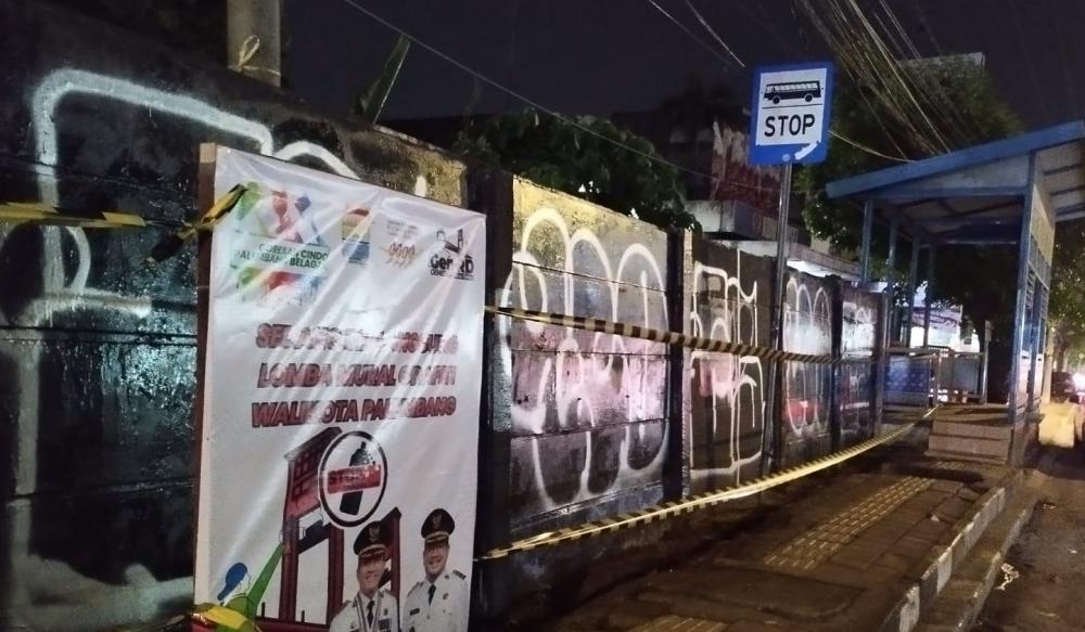 Titik Lomba Mural di Depan Sekretariat KONI Sumsel Dicoret Orang Tak Dikenal, Panitia: Sekadar Iseng atau Berniat Merusak?