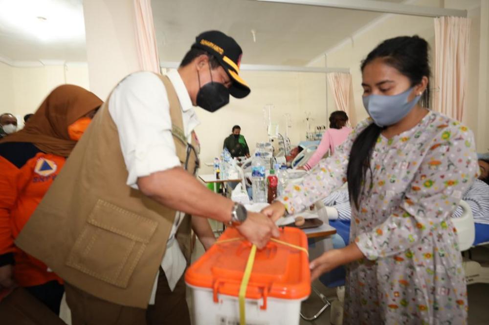 Update : Korban Tewas Erupsi Semeru Menjadi 15 Orang dan 27 Lainnya Hilang