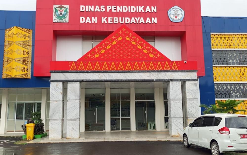 Usai Digeledah dan Disegel Terkait Dugaan Korupsi, Aktivitas Disdikbud Muara Enim Tetap Berjalan Normal
