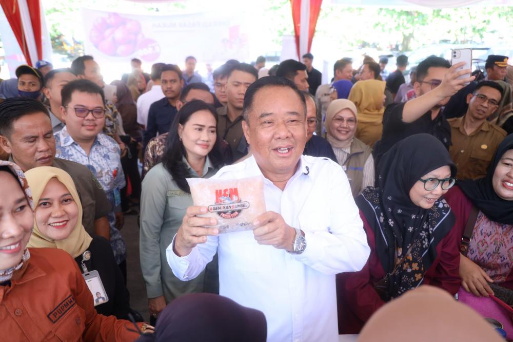 Wagub Cik Ujang Buka Operasi Pasar Murah, Tegaskan Komitmen Pemerintah Kendalikan Harga Pangan