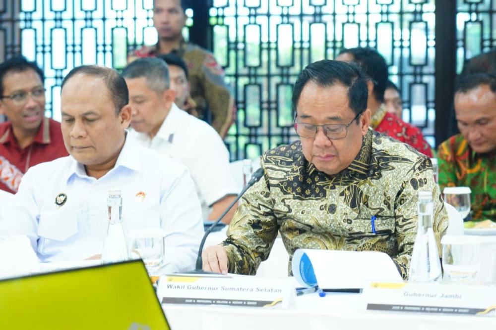 Wagub Cik Ujang Dukung Legalisasi Sumur Minyak Rakyat untuk Kesejahteraan Daerah
