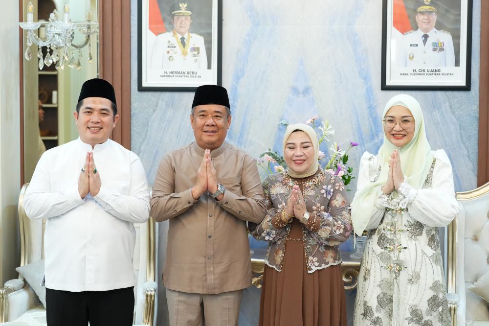 Wagub Cik Ujang Gelar Open House Idul Fitri di Rumah Dinas Wagub, Masyarakat Antusias Bersilaturahmi