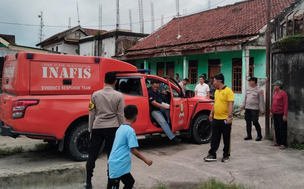 Warga Temukan Mayat Pria di Paku Sengkunyit OKU Timur, Polisi Pastikan Tidak Ada Unsur Pidana