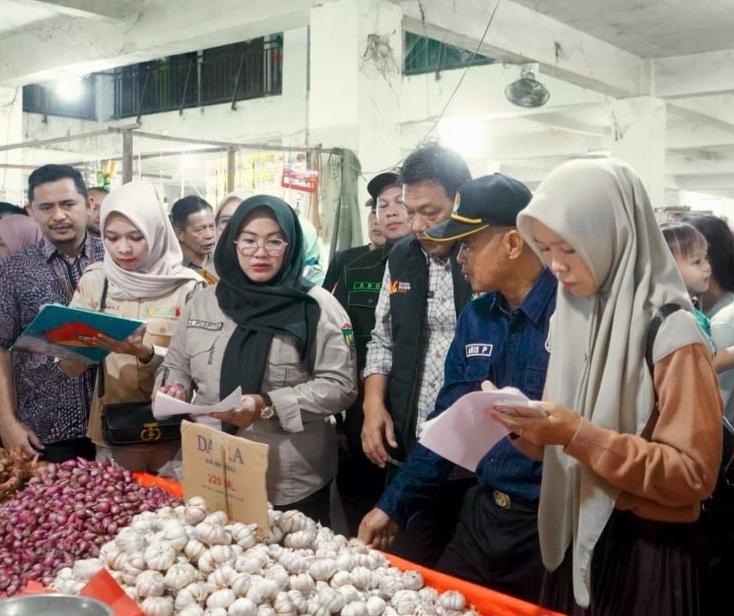 Warning Pedagang di Prabumulih Jangan Timbun Bahan Pokok Jelang Idul Adha, Pemkot Sidak Pasar dan Pastikan Harga Tetap Stabil