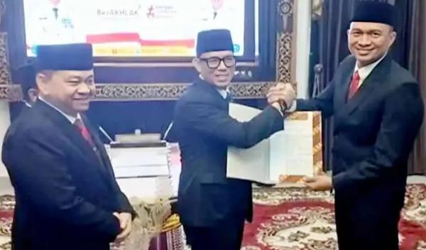 Alva Elan Resmi Dilantik Jadi Sekda OKU, Bupati Teddy Tegaskan Peran Strategis Sebagai Penghubung Pemerintahan