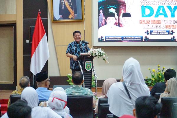 Buka Paski Ramadhan Day 2023, Herman Deru Ingatkan UMKM Terus Konsisten Jalankan Usahanya