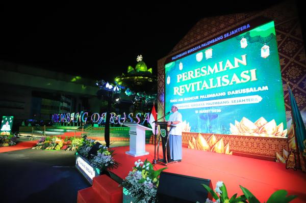 Didukung Bantuan Gubernur Rp10 Miliar, Gubernur Herman Deru Resmikan Wajah Baru Tugu Air Mancur Palembang