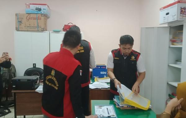 Dugaan Korupsi Dana Hibah, Kejari Muara Enim Geledah Kantor Dispora dan KONI, Sita 5 Kontainer Dokumen