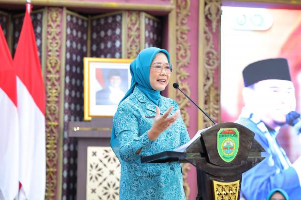 Feby Deru Ajak Kader PKK Jadikan Pengajian Sebagai Sarana Gotong Royong dan Kepedulian Sosia