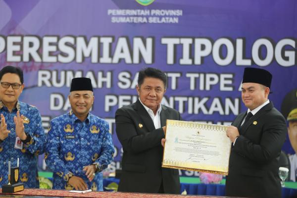 Gubernur Herman Deru Canangkan Road to Sumsel Health Tourism Bersama Kenaikan Status RSUD Siti Fatimah