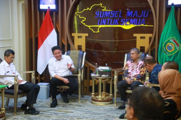 Gubernur Sumsel Herman Deru dan Rektor UNSRI Bahas Kerja Sama Kelembagaan dan Transportasi Mahasiswa