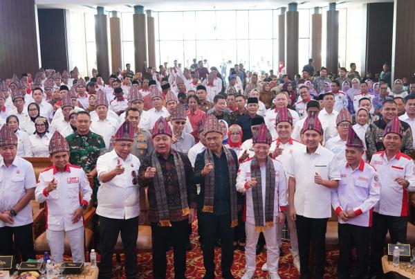 Jamintel Kukuhkan 12.865 Pengurus ABPEDNAS Sumsel, BPD Diminta Perkuat Pengawasan Dana Desa dan Program Makan Bergizi Gratis