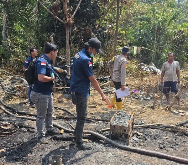 Kasus Kebakaran Sumur Minyak Ilegal Sebabkan Dua Orang Meninggal, Polres Muratara Langsung Gelar Olah TKP