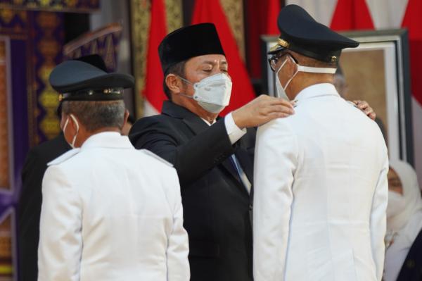 Lantik Pasangan Heri Amalindo-Soemarjono, HD: Segera Bangun PALI Lebih Maju