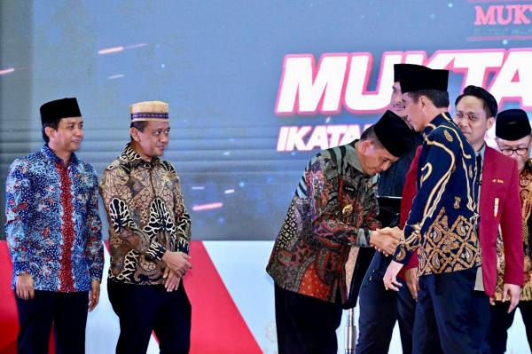 Pj Gubernur Fatoni Dampingi Presiden Jokowi Membuka Muktamar IMM XX di Palembang