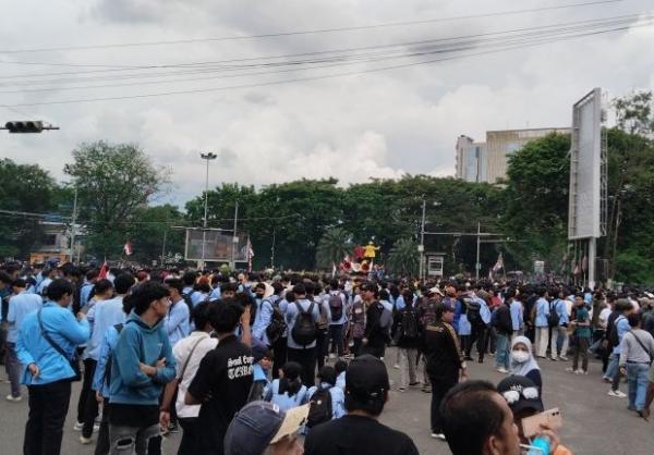 Polisi Ringkus Dua Penyusup di Aksi Mahasiswa, Kapolrestabes Palembang: Bukan Bagian dari Mahasiswa